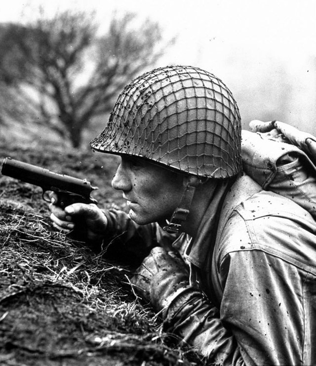 Američki vojnik sa M1911A1