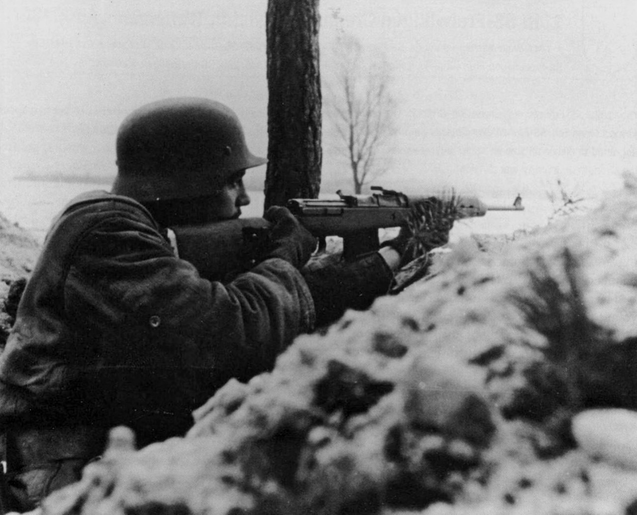 Nemački vojnik sa G43.