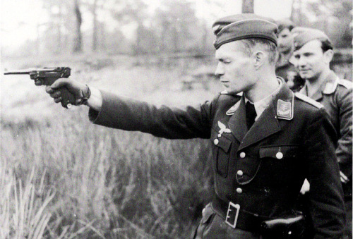 Luftwaffe kapetan puca iz Lugera
